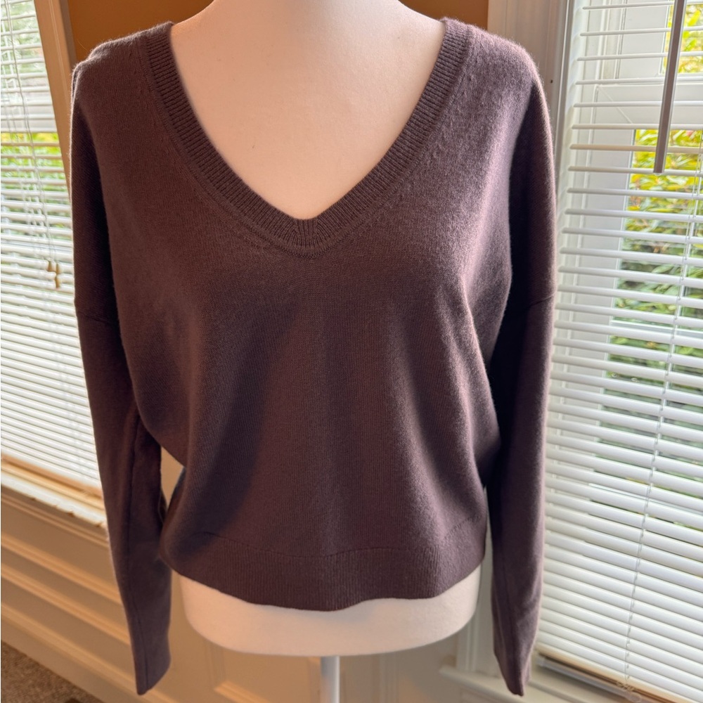 Abercrombie & Fitch cashmere brown sweater - size M